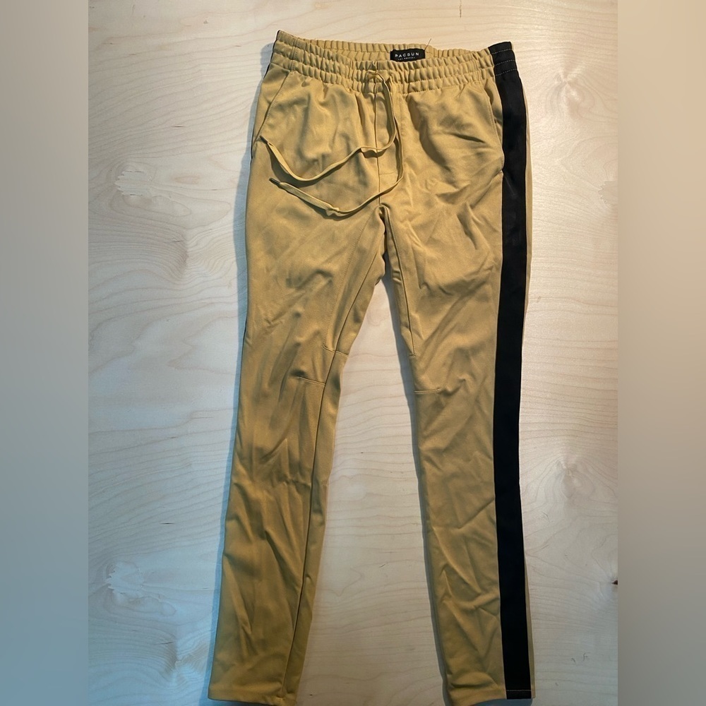 Pacsun Sweatpants size Medium (GR)